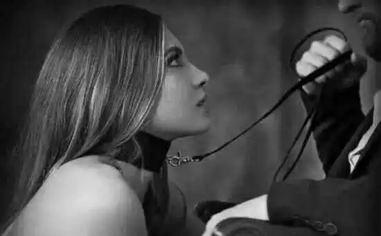 西檬之家ddlg是什么?探索字母圈中的特殊关系与实践 一